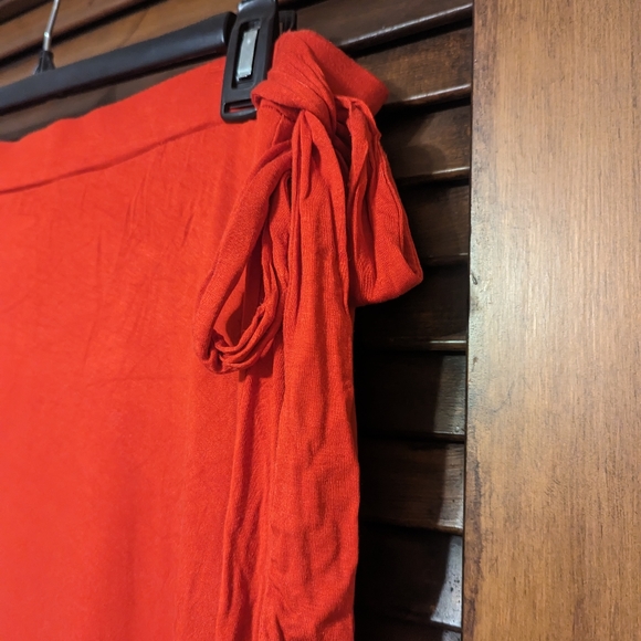 Worthington XL Maxi skirt with a slit up the left side in red, tan, black - Picture 3 of 5